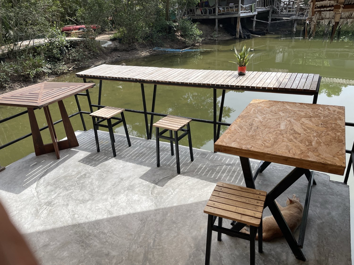 Waterfront deck